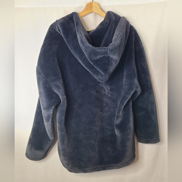 Victorias secret PINK plush black pullover sweater- Size medium womens - Picture 6 of 6